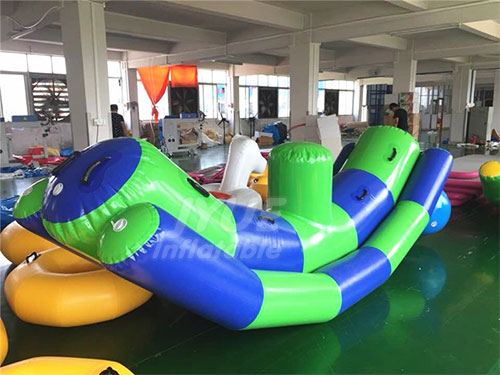 Water park equipment plastic inflatable water seesaw
