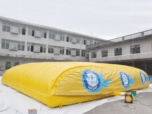 Extreme Sports Inflatable Foam Pit Jumping Rescue Air Bag Jump Air Cushion