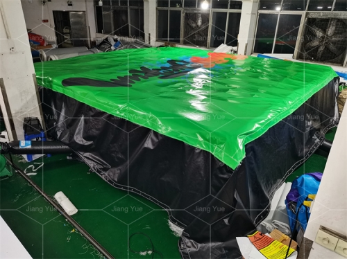 Inflatable Crash Mat Stunt Jump Airbag Foam Pit Trampoline Park Airbag for Trampoline Park or Gymnastics Safety